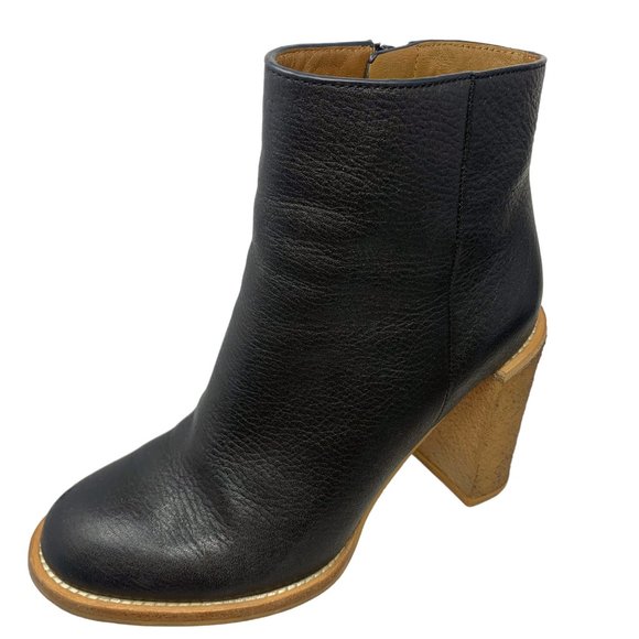 See By Chloé‎ Keira Leather Crepe Block Heel Zip Booties - Picture 2 of 13